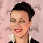 Debi Mazar