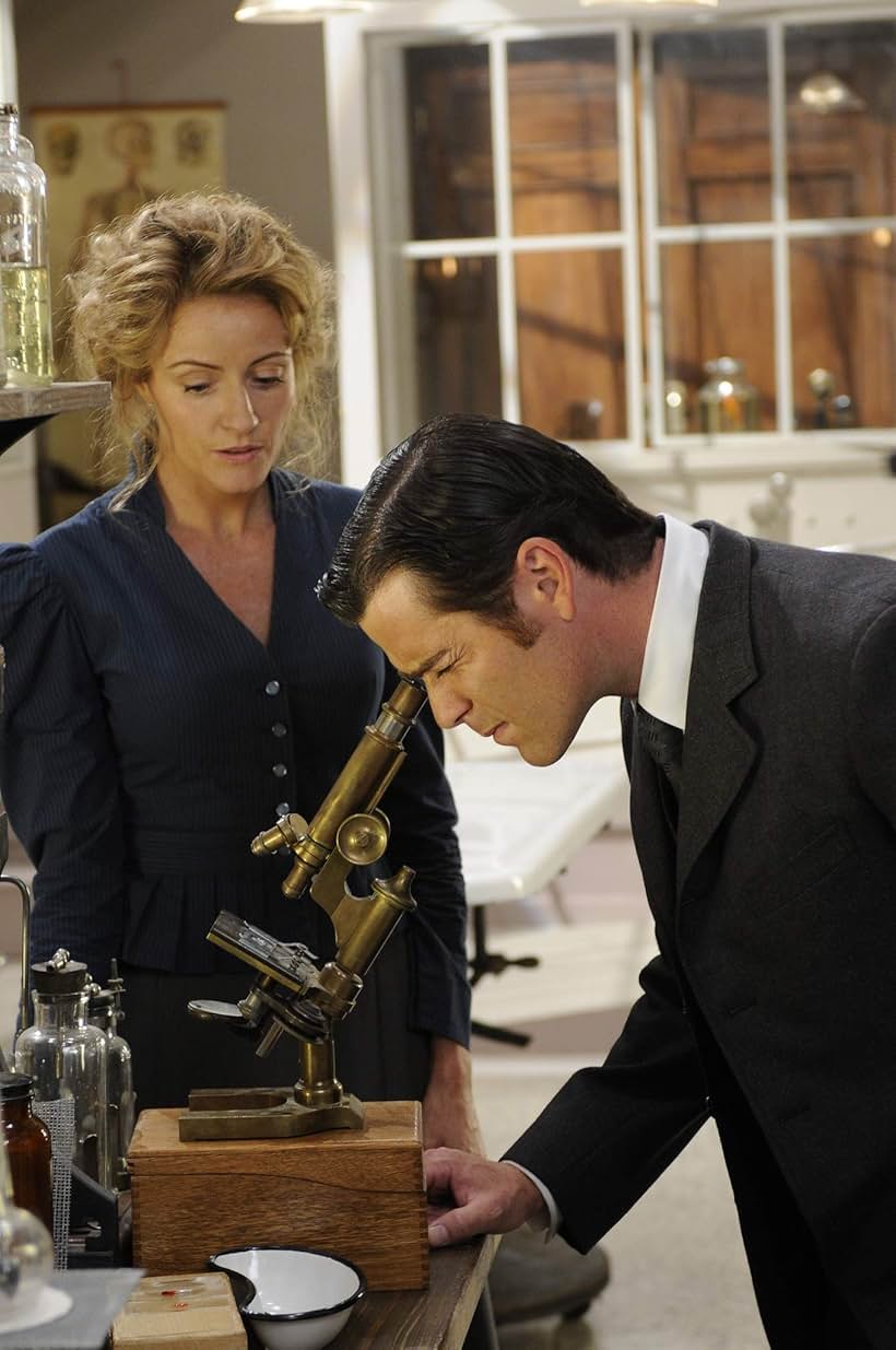 Yannick Bisson and Helene Joy in Murdoch Mysteries (2008)