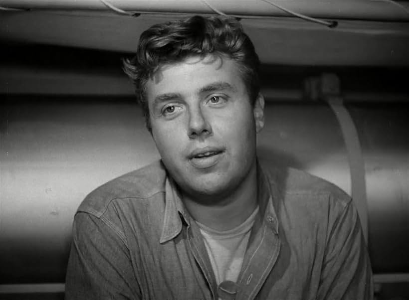 Peter Whitney in Destination Tokyo (1943)