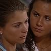 Ludwika Paleta and Michelle Vieth in Amigas y rivales (2001)