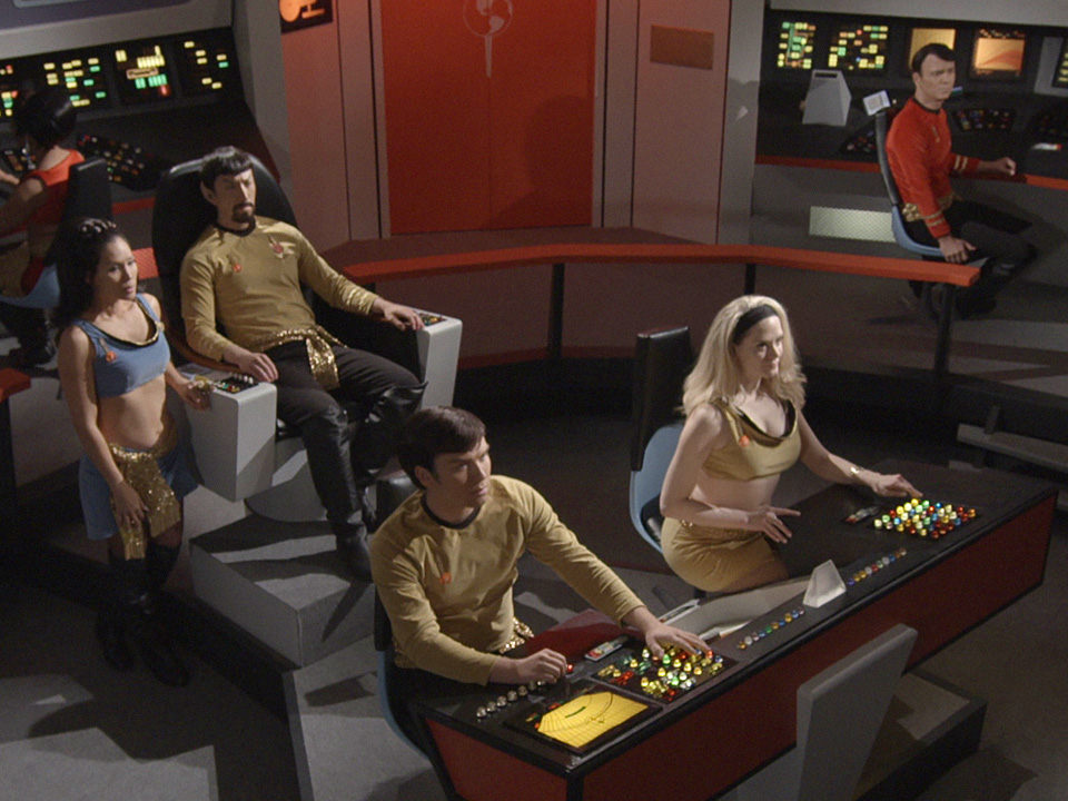 Asia De Marcos, Christopher Doohan, Kipleigh Brown, Todd Haberkorn, Kim Stinger, and Wyatt Lenhart in Star Trek Continues (2013)