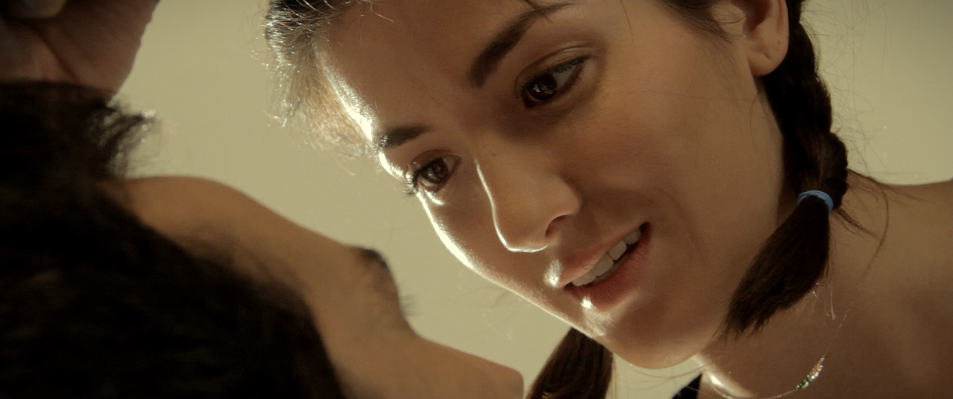 Andrés Montiel and Eréndira Ibarra in Monstrously Alone (2020)