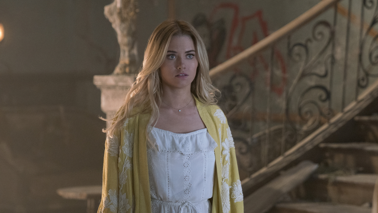 Virginia Gardner in Runaways (2017)