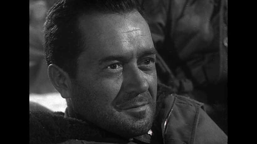 Frank Lovejoy in Retreat, Hell! (1952)