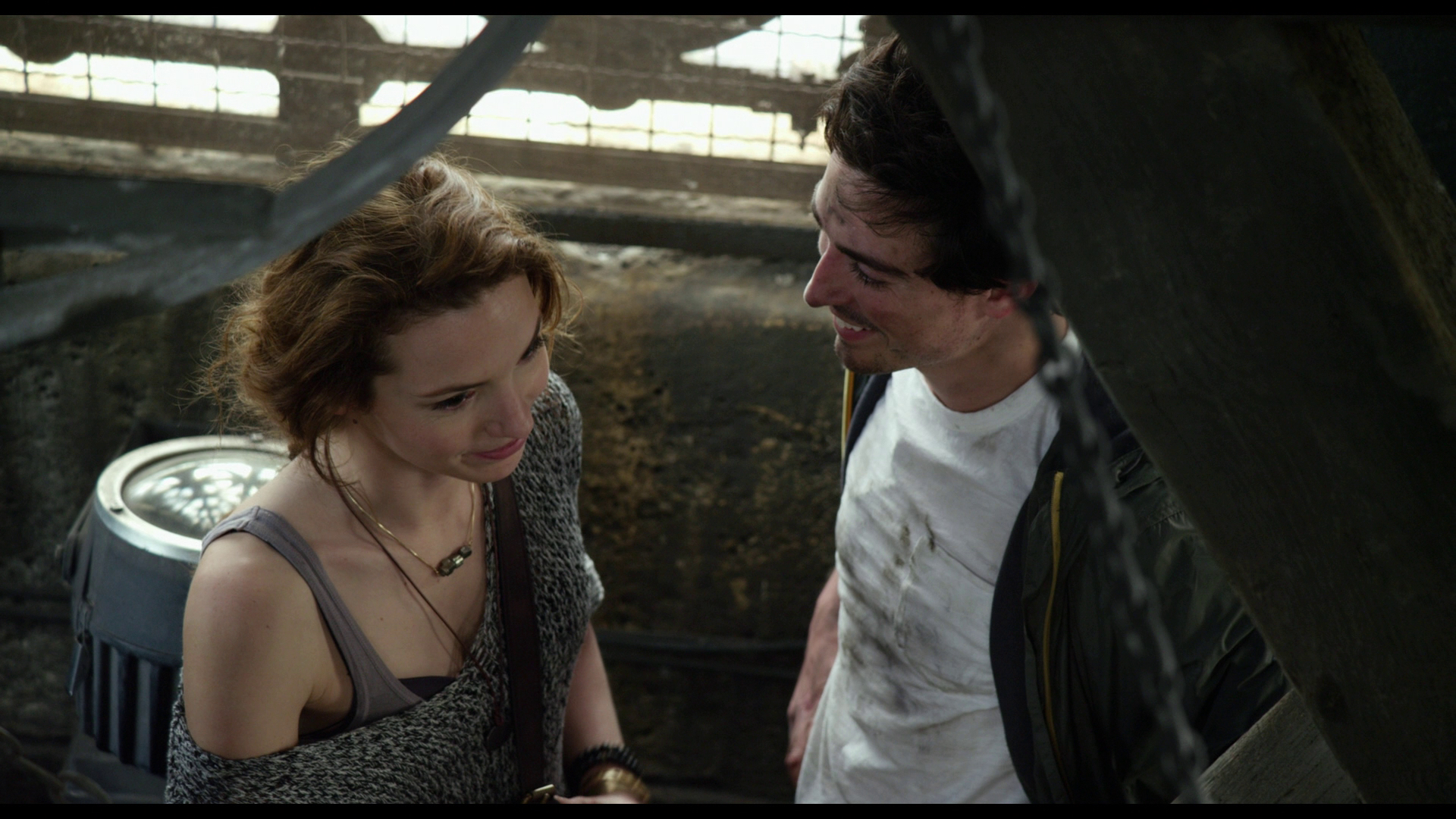 Perdita Weeks and Ben Feldman in As Above, So Below (2014)