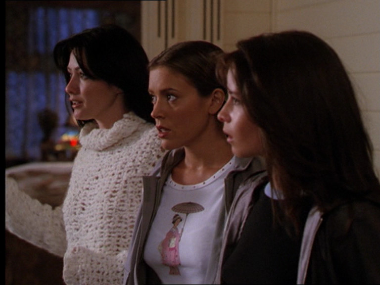 Alyssa Milano, Holly Marie Combs, and Shannen Doherty in Charmed (1998)