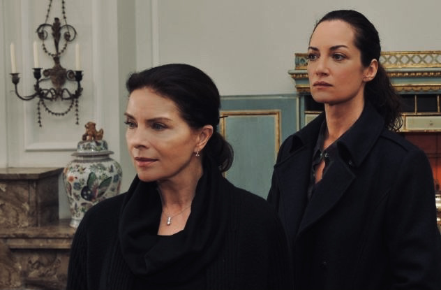 Gudrun Landgrebe and Natalia Wörner in Unter anderen Umständen (2006)