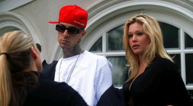 Travis Barker and Shanna Moakler in CSI: Crime Scene Investigation (2000)