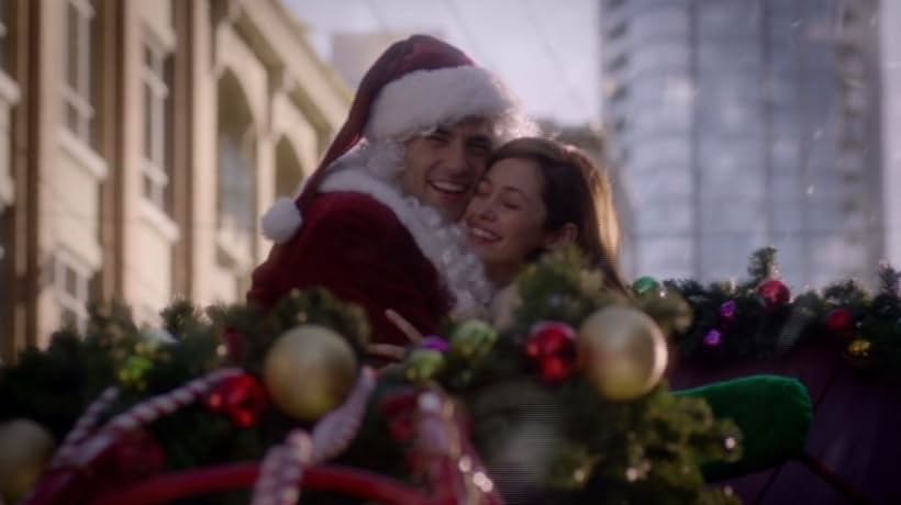 Autumn Reeser and Antonio Cupo in Love at the Thanksgiving Day Parade (2012)