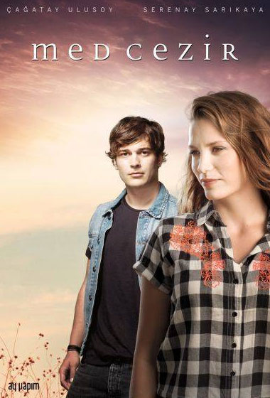 Serenay Sarikaya and Çagatay Ulusoy in Ebb and Tide (2013)