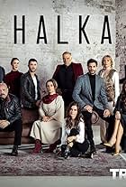 Nazan Kesal, Burak Sergen, Ahmet Mümtaz Taylan, Funda Ilhan, Umut Karadag, Serhat Midyat, Serkan Çayoglu, Kaan Yildirim, Hande Erçel, Hazal Subasi, and Dilan Telkok in Halka (2019)