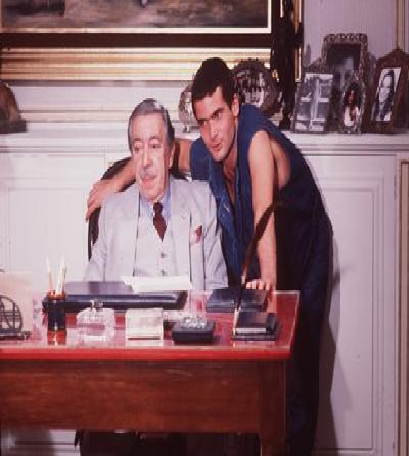 Lauro Corona and José Lewgoy in Louco Amor (1983)