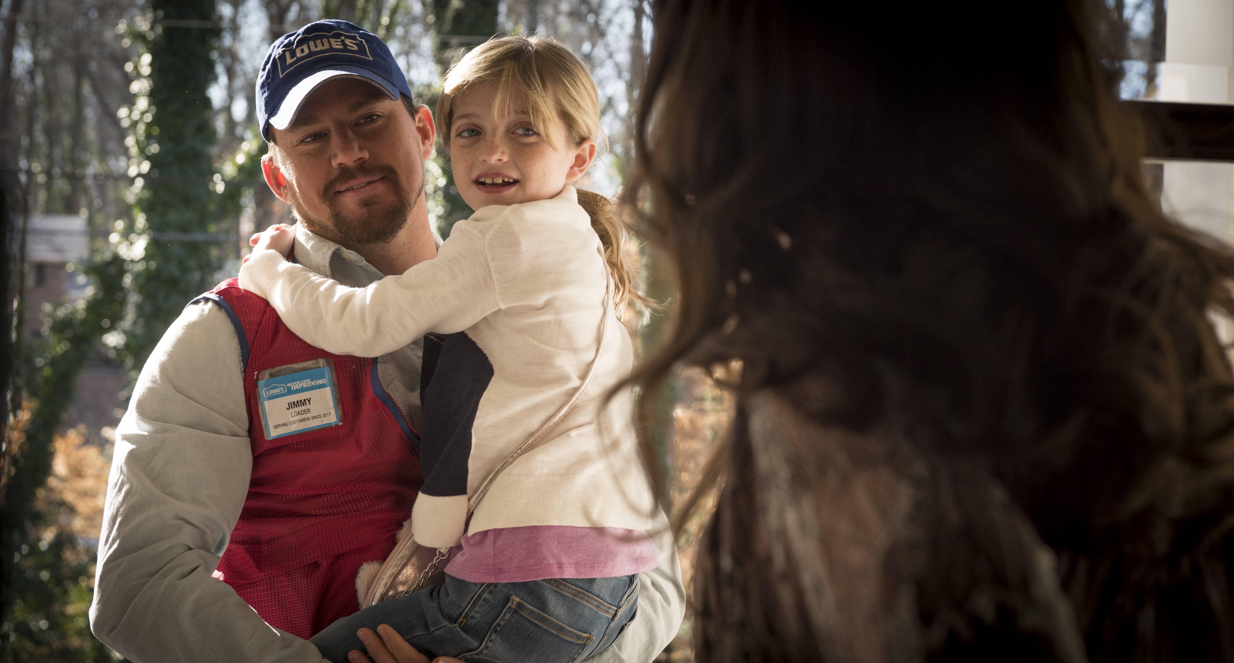 Channing Tatum and Farrah Mackenzie in Logan Lucky (2017)