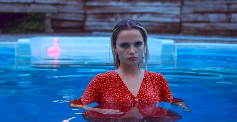 Rosemarie Mosbæk in Poolparty (2019)