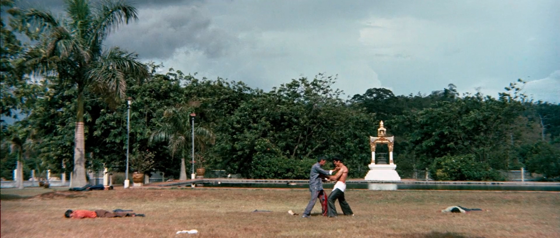 Bruce Lee and Ying-Chieh Han in The Big Boss (1971)