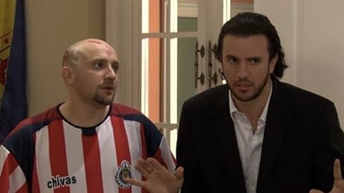 Alejandro Ávila and Eduardo España in Vecinos (2005)