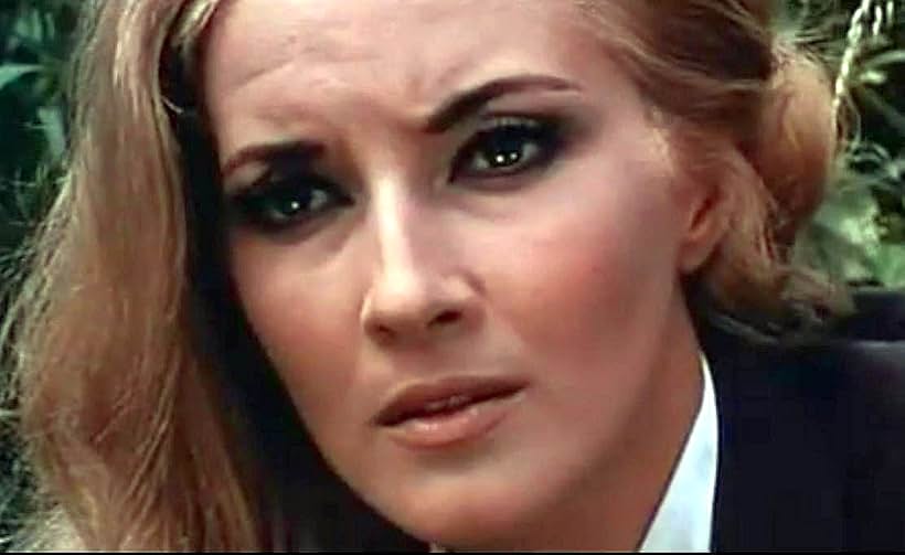 Daniela Bianchi in Dirty Heroes (1967)