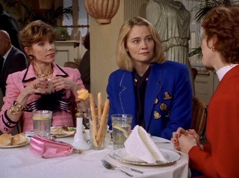 Cybill Shepherd and Christine Baranski in Cybill (1995)