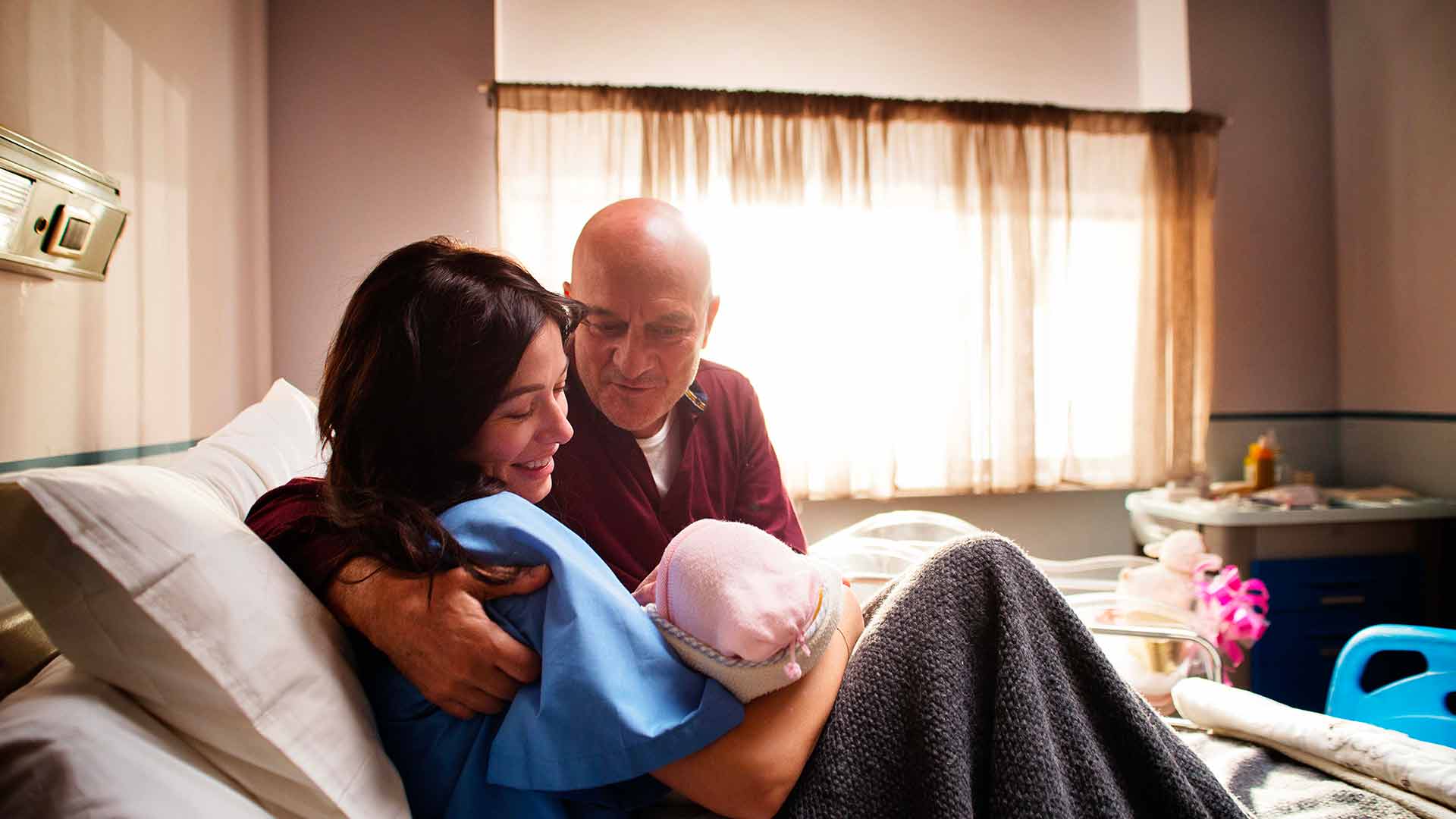 Claudio Bisio and Sarah Felberbaum in Bentornato presidente (2019)