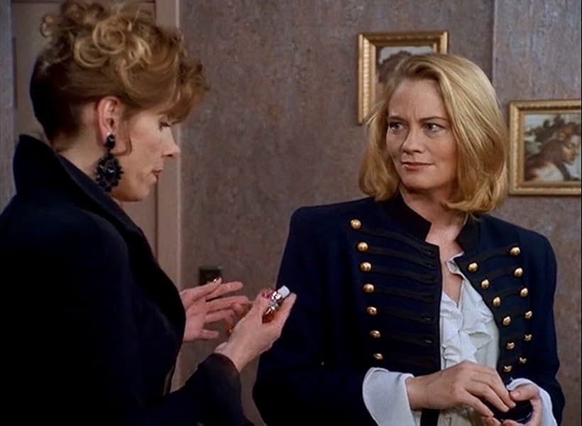 Cybill Shepherd and Christine Baranski in Cybill (1995)