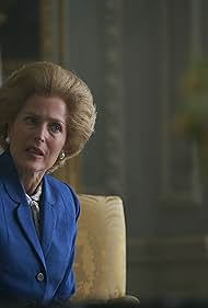 Gillian Anderson in The Crown (2016)