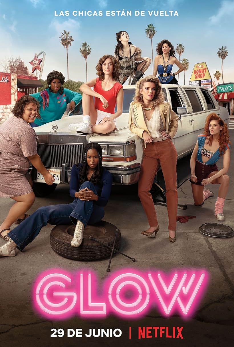 Jackie Tohn, Alison Brie, Sydelle Noel, Kia Stevens, Betty Gilpin, Kate Nash, Britney Young, and Gayle Rankin in GLOW (2017)