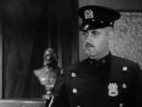 Eddie Baker in Call a Cop! (1931)