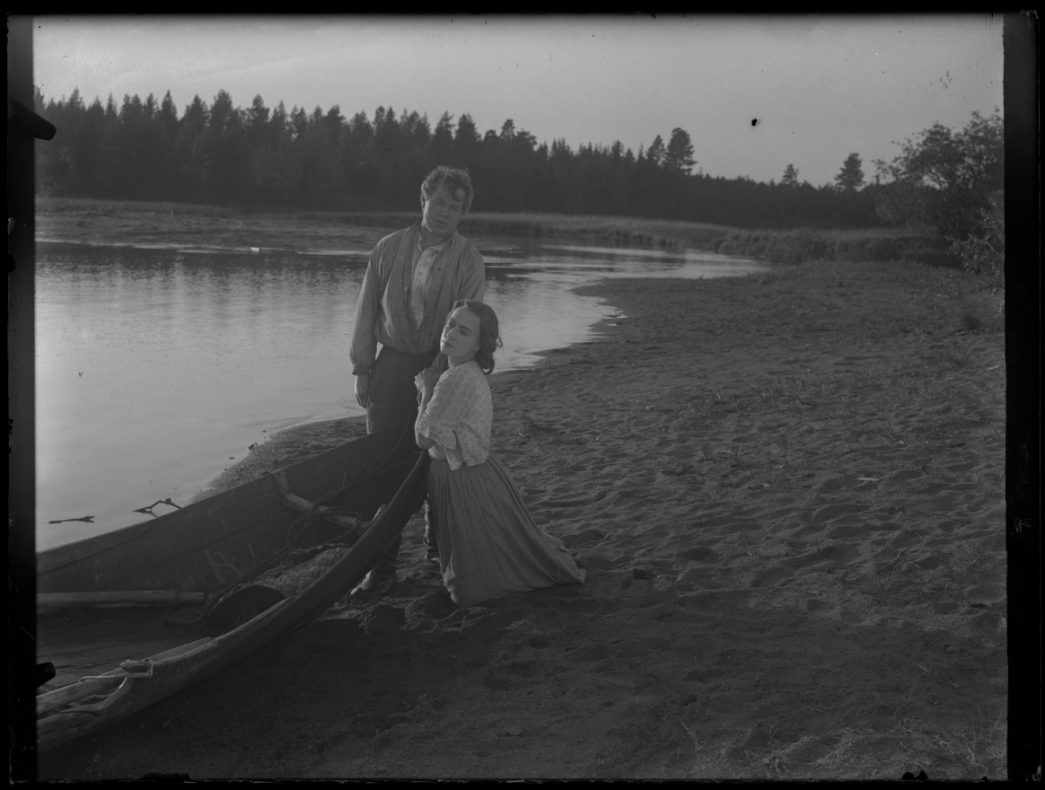 Jenny Hasselqvist and Mathias Taube in Johan (1921)