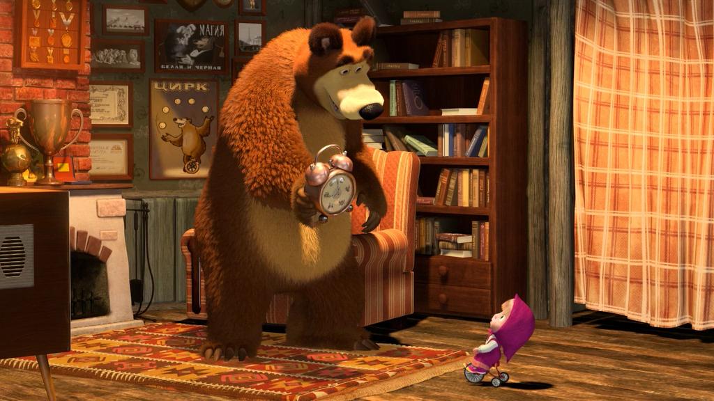 Boris Kutnevich, Giselle Nieto, Elsie Fisher, Alina Kukushkina, and Rebecca Bloom in Masha and the Bear (2007)