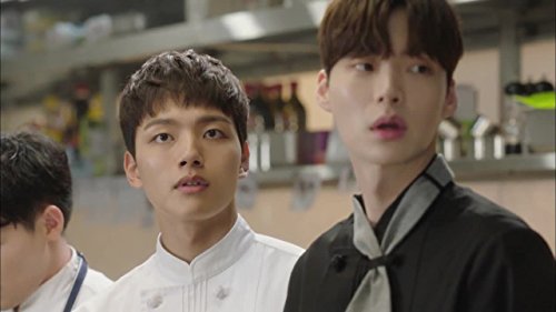 Yeo Jin-goo and Ahn Jae-Hyun in Reunited Worlds (2017)