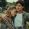 Serenay Sarikaya and Çagatay Ulusoy in Medcezir (2013)