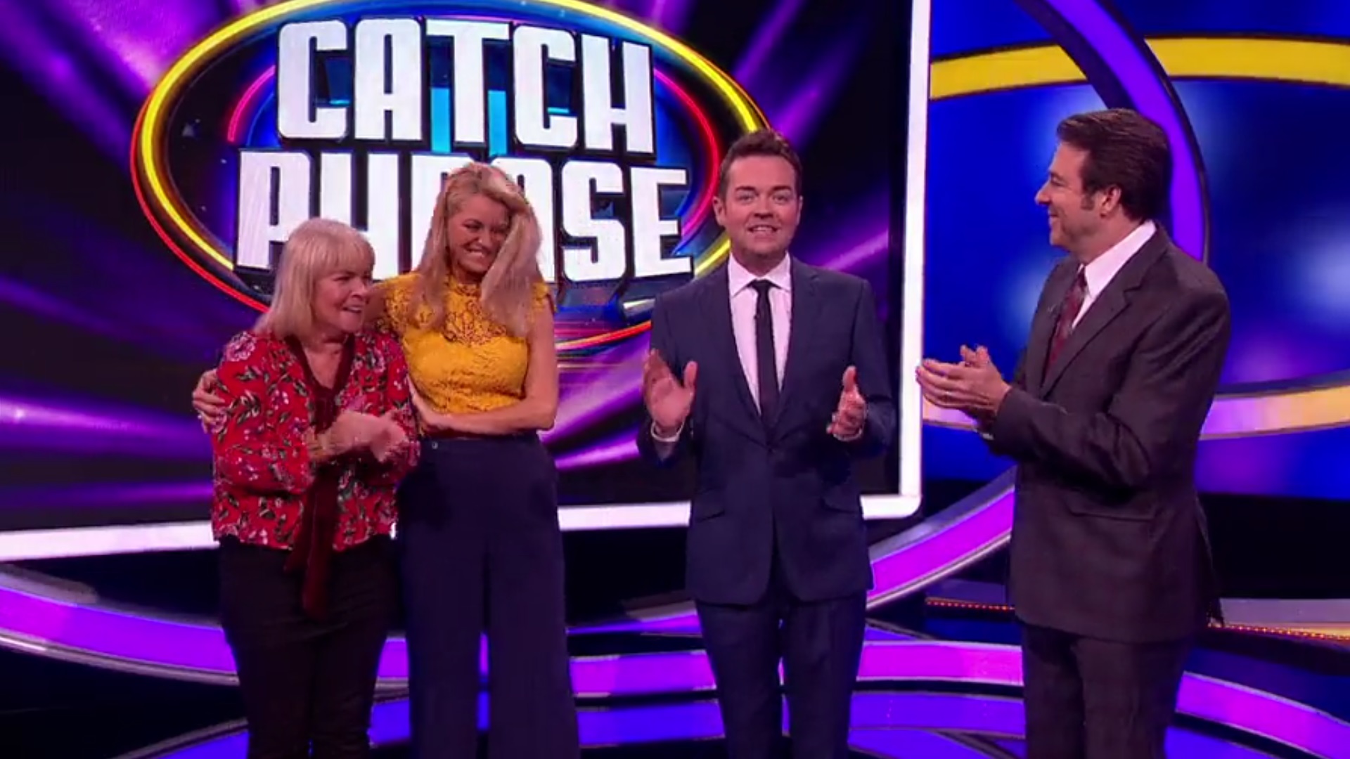 Tess Daly, Linda Robson, Jonathan Ross, and Stephen Mulhern in Celebrity Catchphrase (2018)