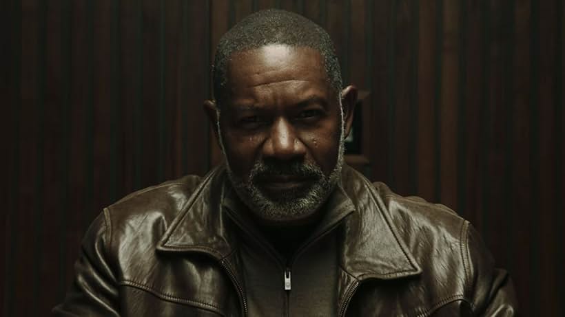 Dennis Haysbert in Sniper: Rogue Mission (2022)