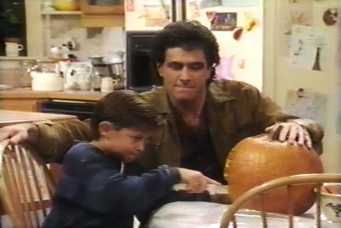 Ryan Merriman and Robin Thomas in The Mommies (1993)