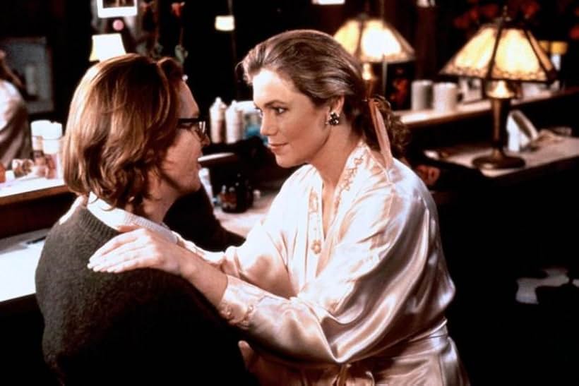 Eric Stoltz and Kathleen Turner in Naked in New York (1993)