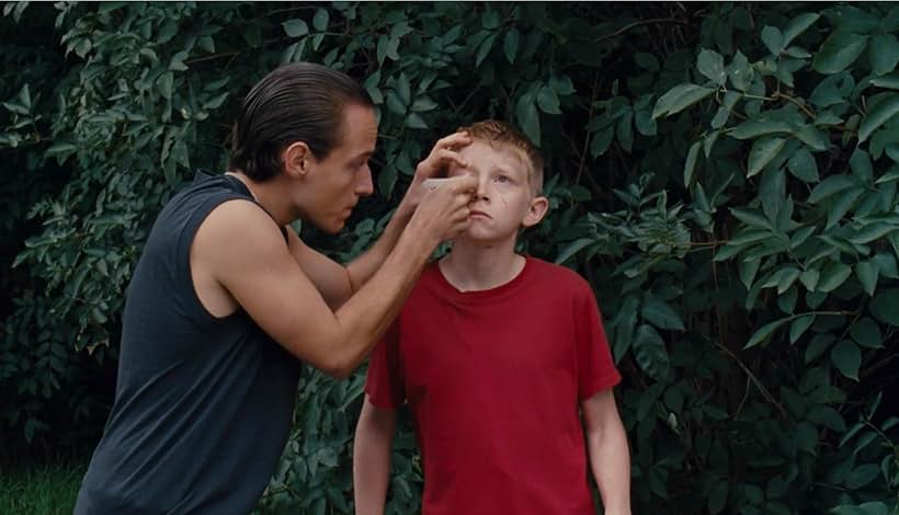 Thomas Doret and Egon Di Mateo in The Kid with a Bike (2011)