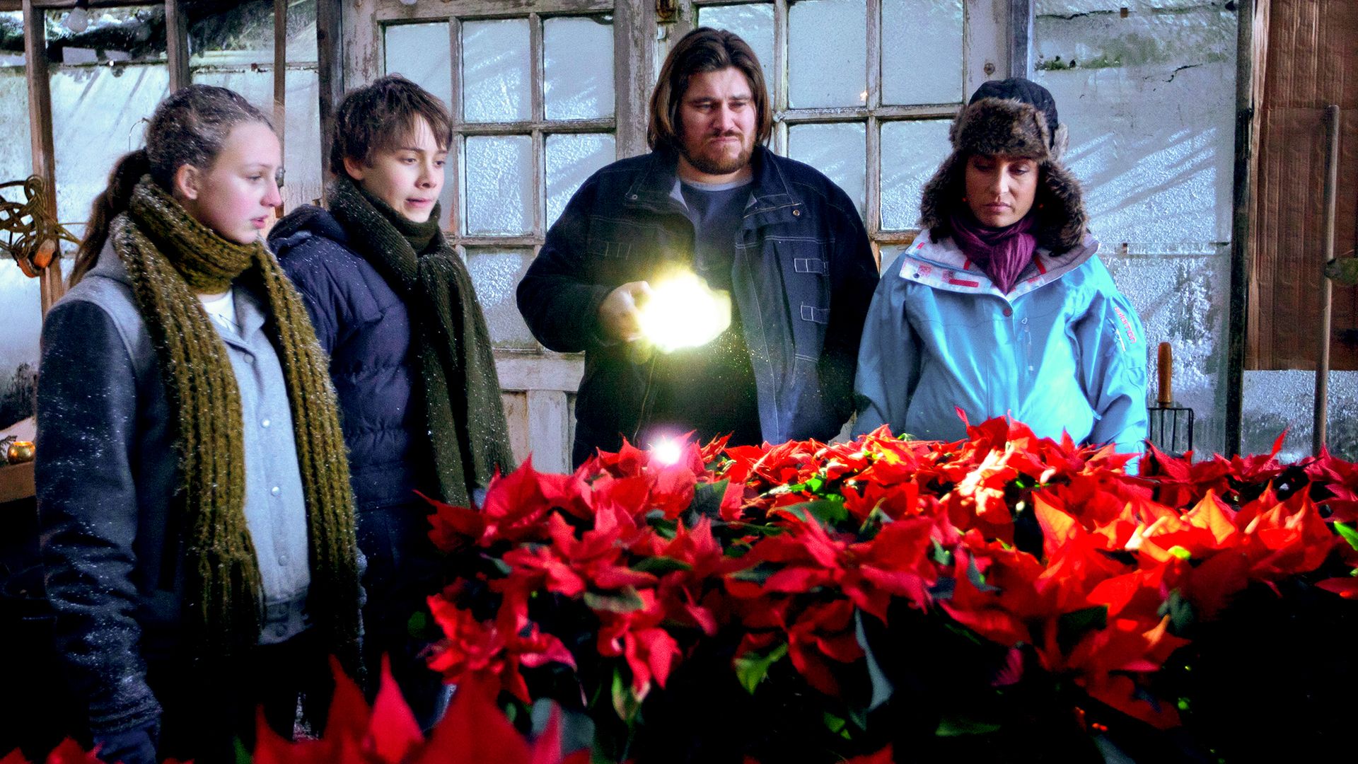 Szhirley, Rasmus Bjerg, August Igor Svideniouk Egholm, and Martine Ølbye Hjejle in Christmas Star (2012)