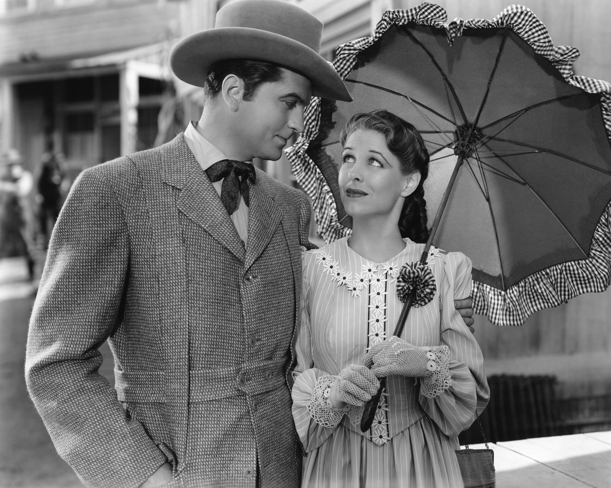 John Loder and Anne Nagel in Diamond Frontier (1940)