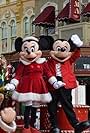 Disney Parks Christmas Parade Special (2009)