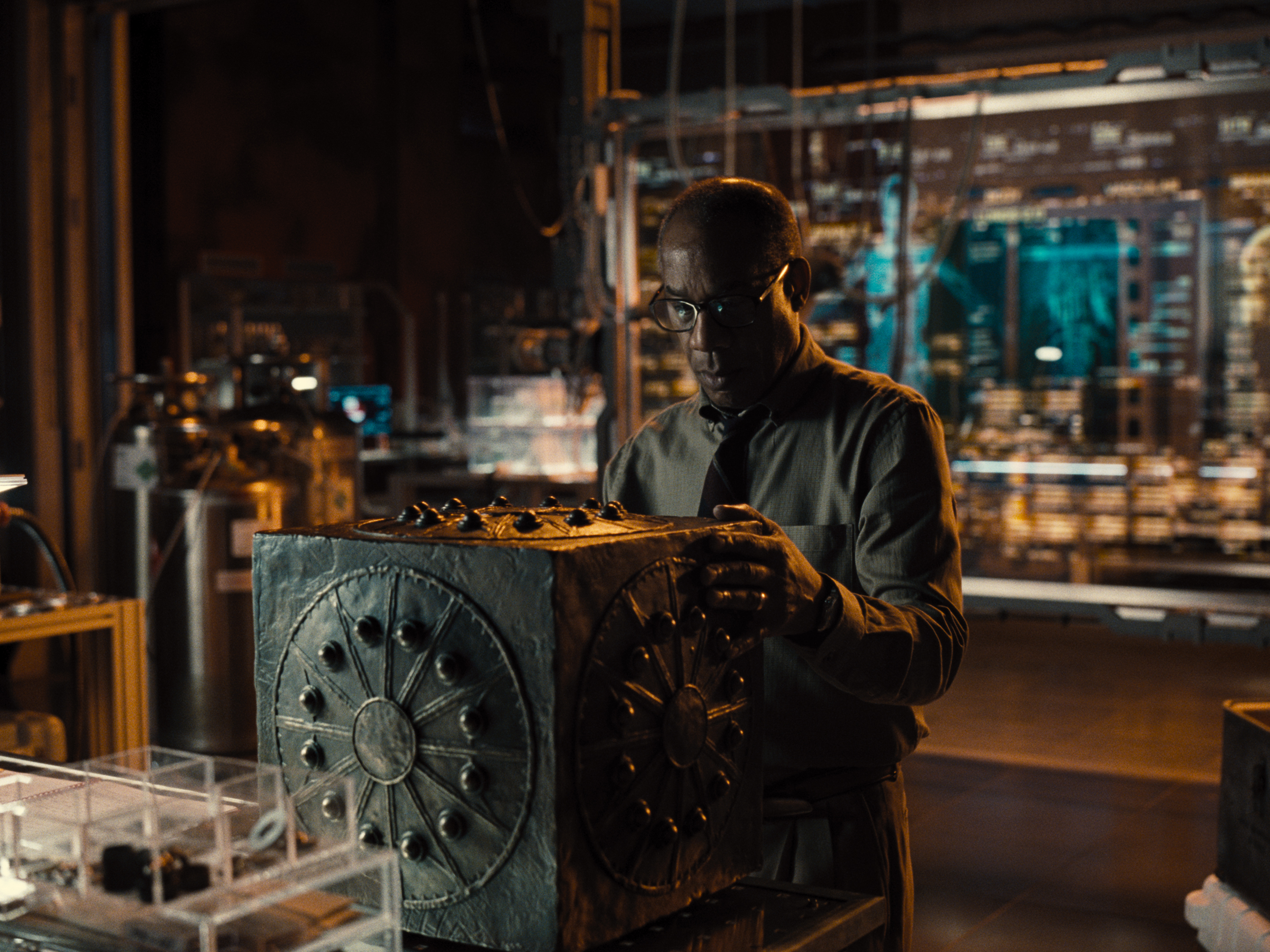 Joe Morton in Zack Snyder's Justice League (2021)