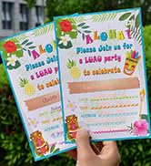 WERNNSAI Hawaiian Aloha Luau Party Invitations with Envelopes - 20 Set Summer Pool Tropical