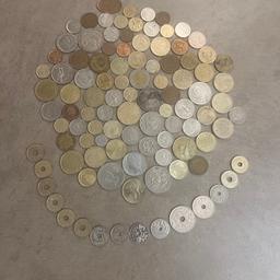 A total of 102 x assorted foreign coins (pre euro) including a few I can’t identify. From the following countries:- Barbados, China, Cyprus, Czech, Denmark, Dominican Republic, Ecuador, France (francs) Germany (marks) Greece, Holland, Hong Kong, Isle of Man, Italy (lira) Jamaica, Kenya, Norway, Portugal (escudos) Spain (peseta) & Sweden . The first picture shows all the coins. The 2nd picture shows all the coins I can’t identify