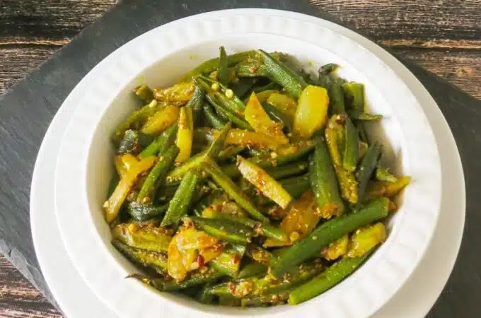 kachche-aam-wali-bhindi-okra-stir fry