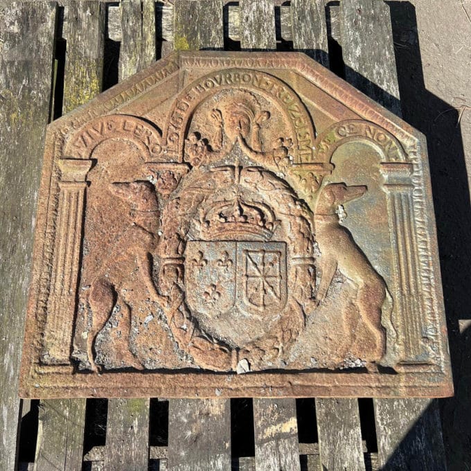 Fireback with the coat-of-arms of Louis-Henry de Bourbon-Condé