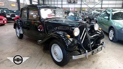 Lot 18 - 1954 CITROEN LIGHT 15