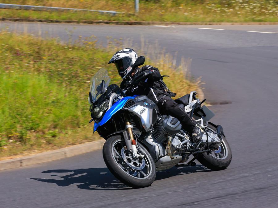 Cornering on the BMW R1250GS