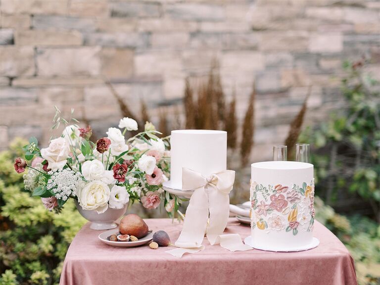 Mini spring floral one-tier wedding cake