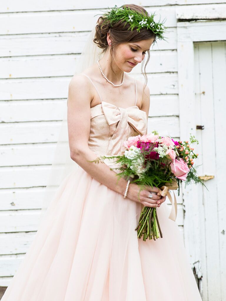 Baby's breath and fern flower crown with a simple veil