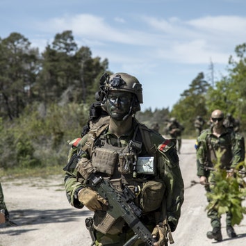 Gli Stati del Nord Europa hanno aggiornato i manuali di sopravvivenza in caso di guerra per i cittadini