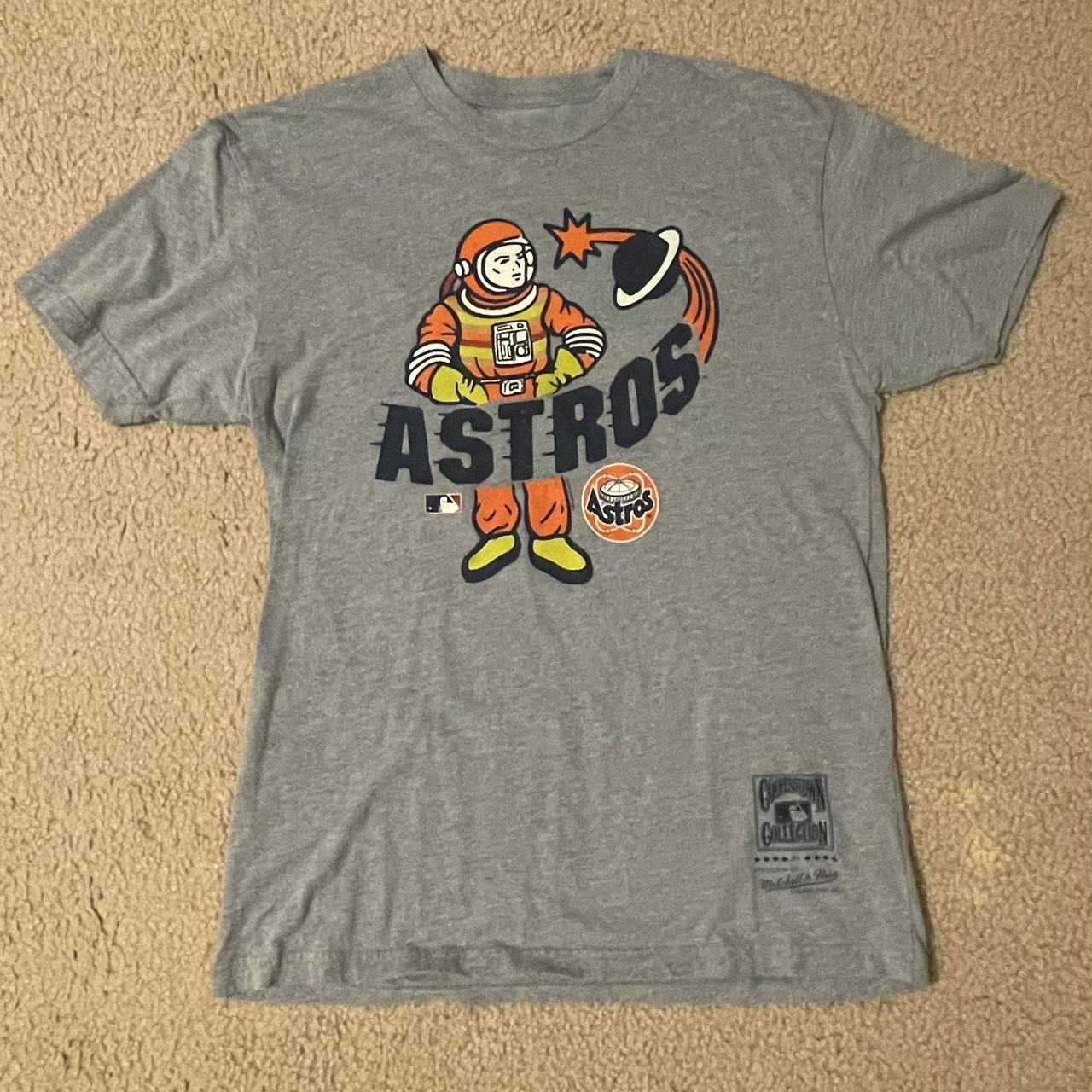 Houston Astros t-shirt, slightly tight... - Depop